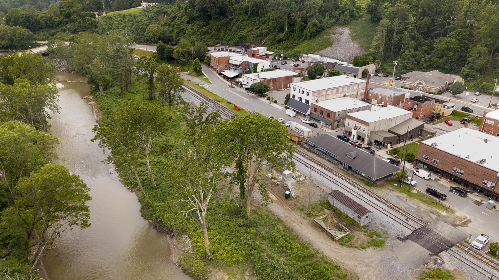 Aerial shot of Spruce Pines NC